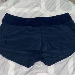 lululemon women’s size 10 navy speed up 2.5 shorts